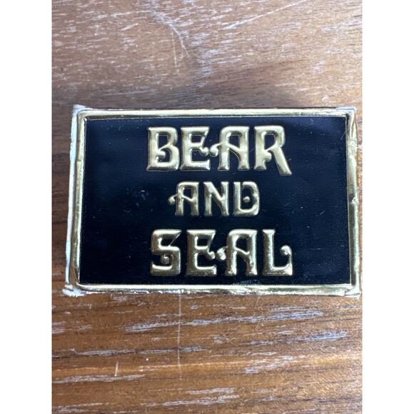 Vintage Matchboxes Bear and Seal Fairbanks Alaska AK Memorabilia Unstruck Foiled - Picture 6 of 6